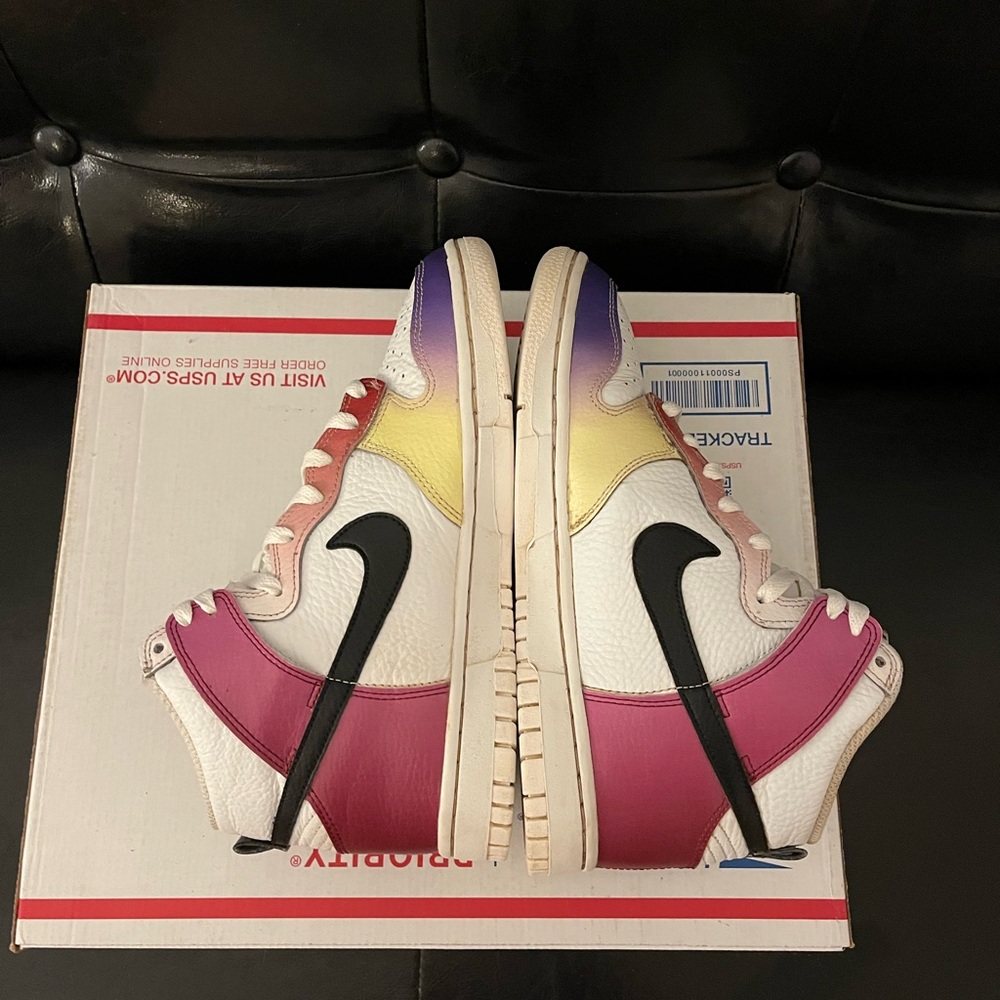 Women’s Nike Dunk High ‘Multi-Color-Gradient’ - Picture 5 of 7